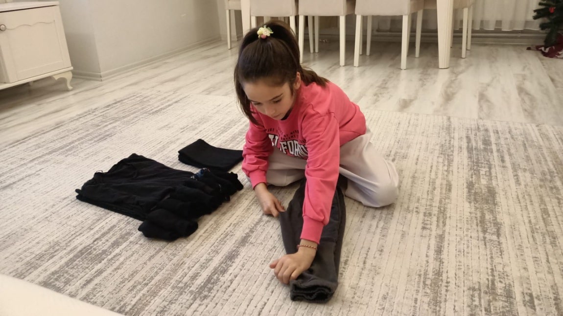 Kıyafet Katlama Yaşam Becerisi Etkinliği